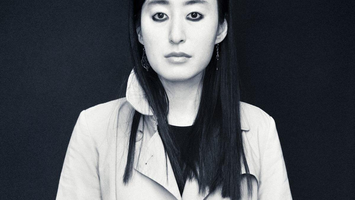 Go away with ... R.O. Kwon - Vimarsana News
