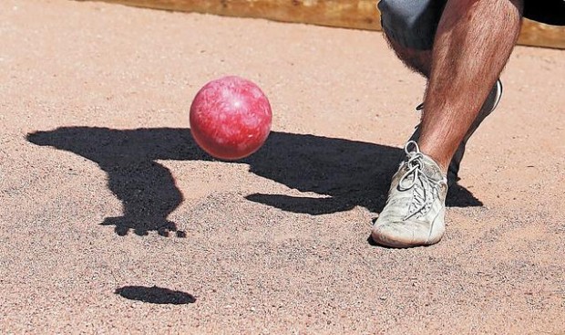 As bocce popularity grows, so do tourneys  
