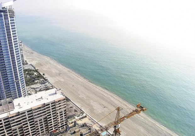 Recycled glass may aid Florida beaches  