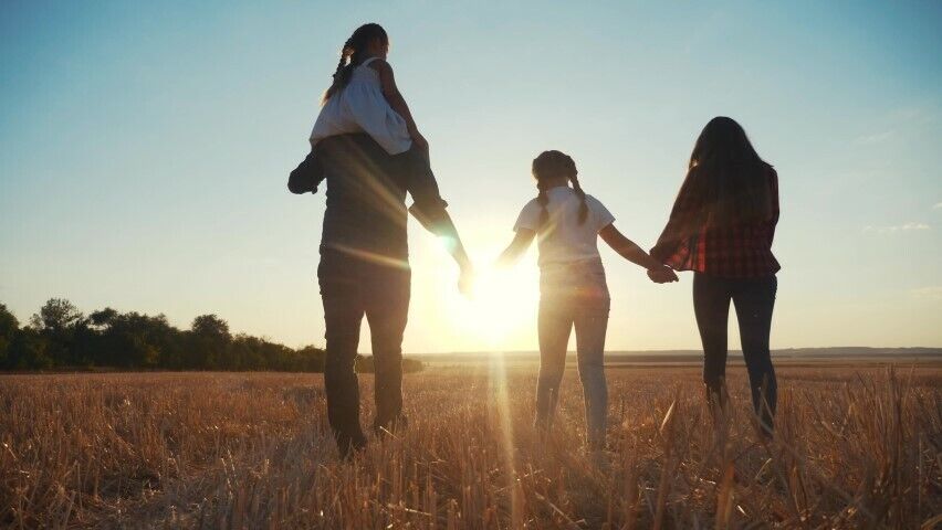 Fam-Holding-Hands.jpg
