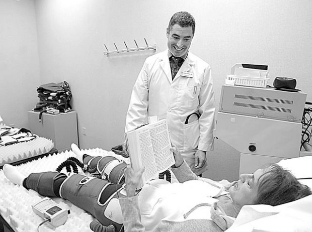 New heart therapy works but puzzles  