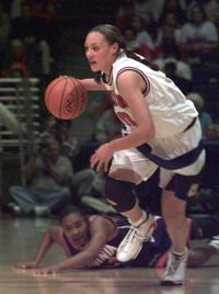 Ex-Cat Barnes helps lead UW over old coach