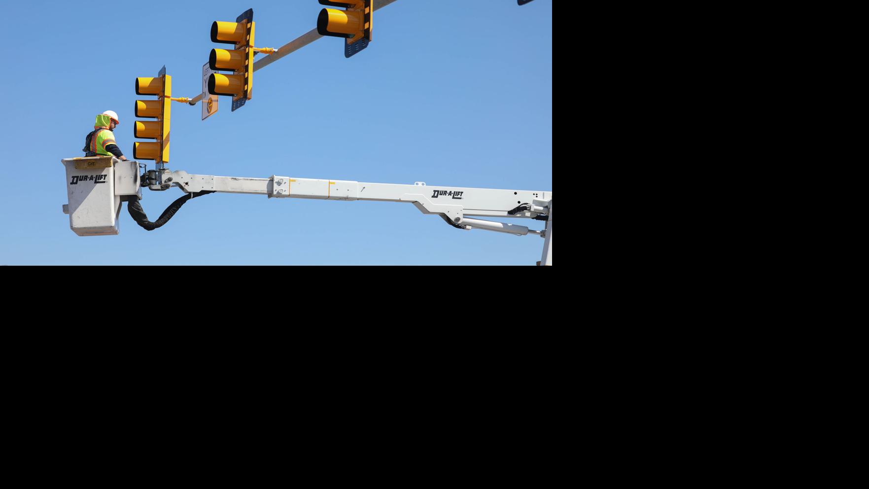 Tucson adding blue lights to some intersections