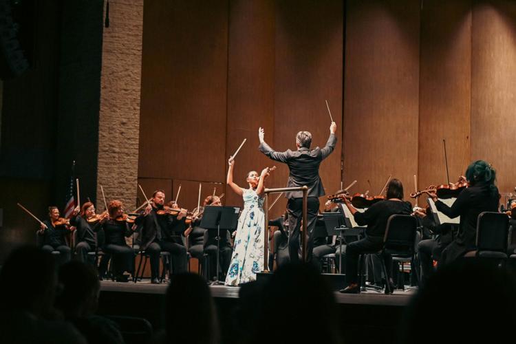 Tucson Symphony opens Gomez’s 10th year with violin prodigy