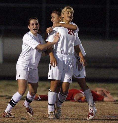 Freshman's late goals lift Mtn. View   