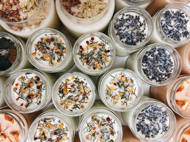 Di Luna Candles