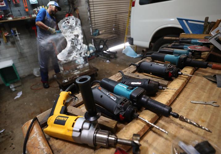 Local business thrives making ice art in the desert