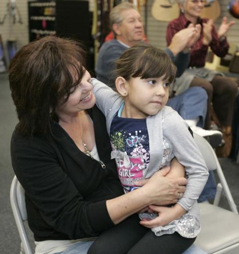 Music & Arts hosts jam sessions   