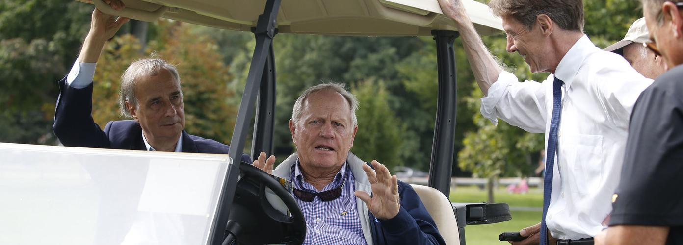 1011229424 Nicklaus in town KIRKHAM