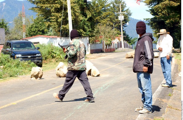 Indígenas instalan su propia seguridad en Urapicho, Michoacán