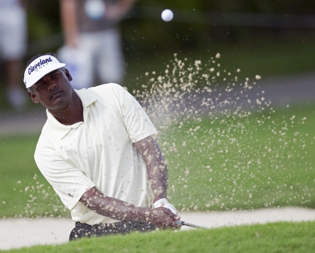 Hansen's Sunday Notebook: Rodriguez puts together a familiar, veteran staff   