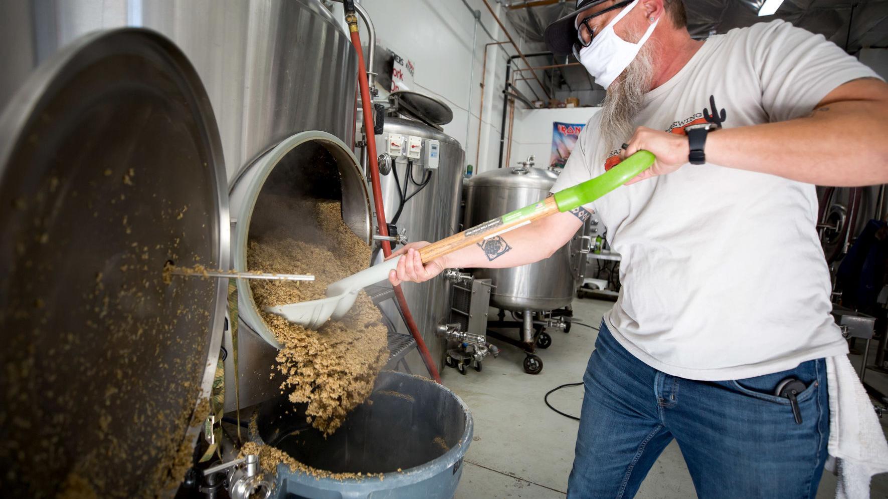 Craft Brewers Guild turns to fundraiser after '20 festivals canceled - Vimarsana News