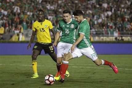Oribe Peralta, Je-Vaughn Watson, Hector Herrera