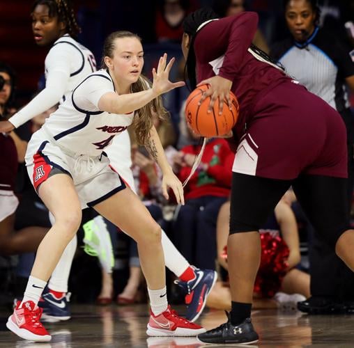 121822-tuc-spt-uawomenshoops-p3