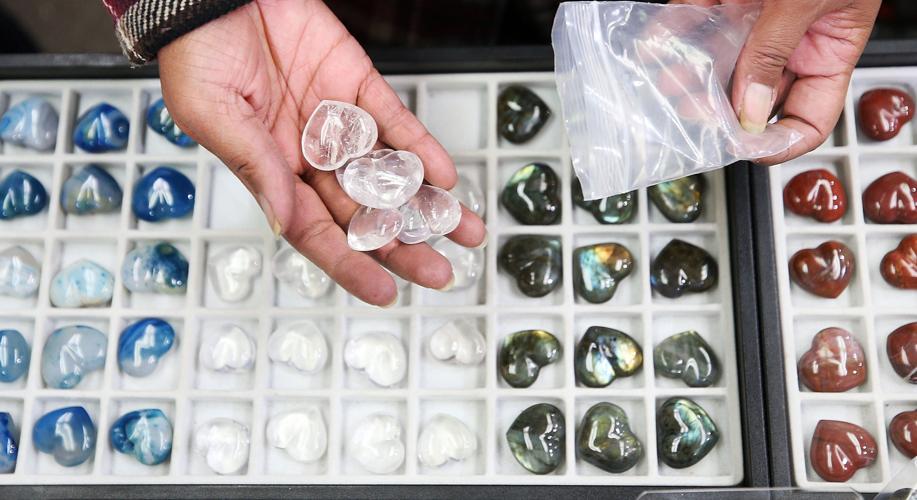 Tucson Gem, Mineral, and Fossil Showcase (le)