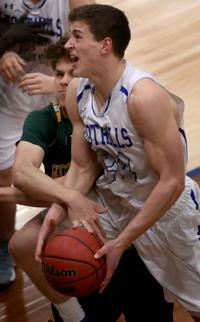 Catalina Foothills dominates second quarter en route to first-round win