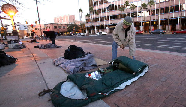 Veinte de Agosto homeless camp