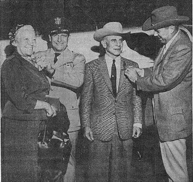 Doolittle's Raiders tradition was a gift from Tucson   