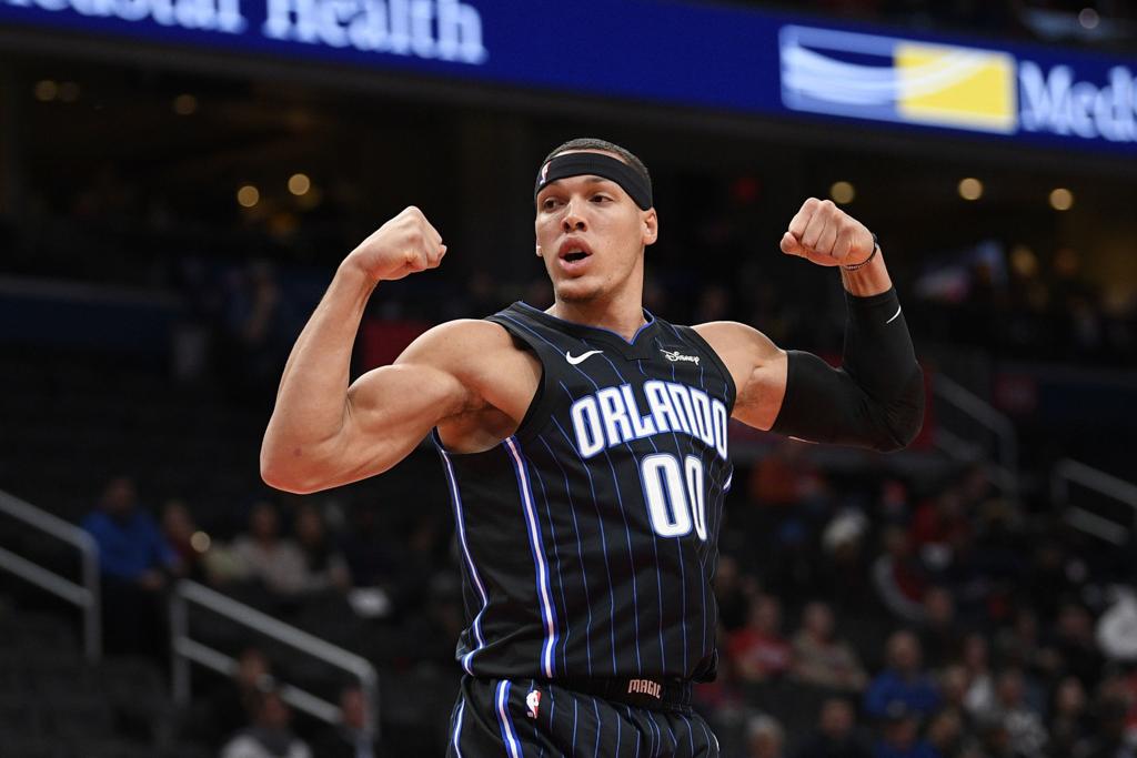Forget The Dunk Contest Ex Wildcat Aaron Gordon Is Now A Shoe