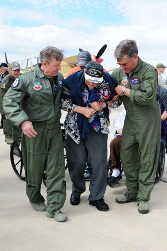 WWII pilot reunited with P-47