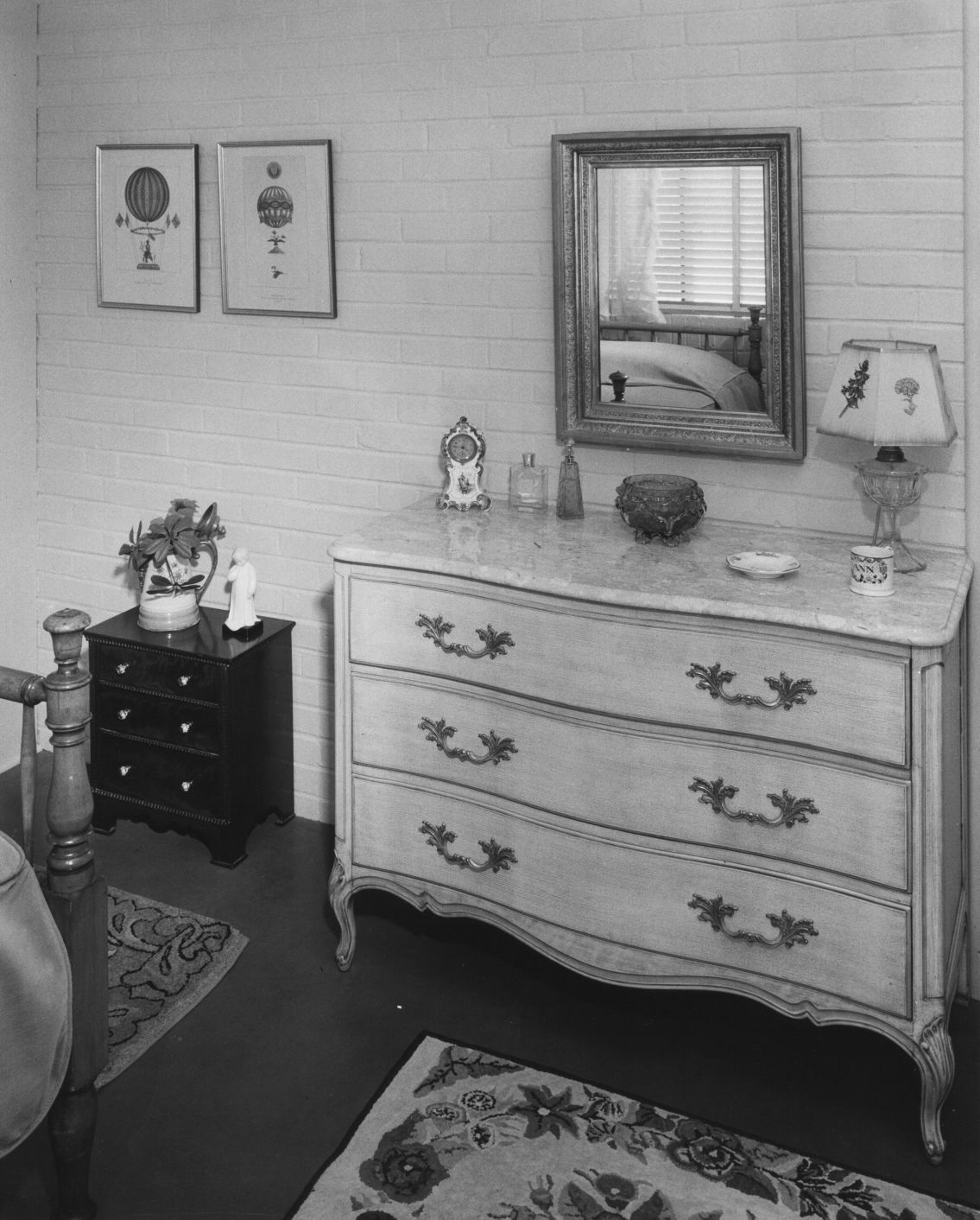 Career girls' homes in 1961