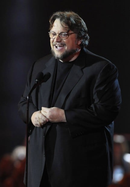 Del Toro fears day, not dark   