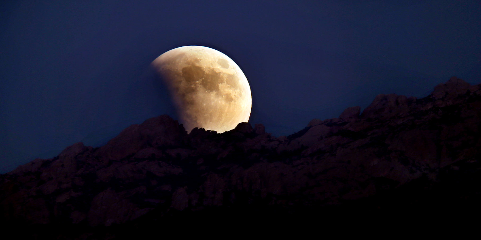 A total lunar eclipse like tonight's won't be visible in Tucson again