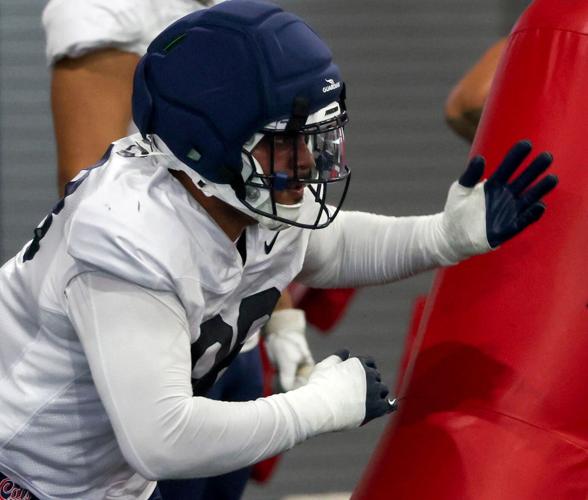 Arizona defensive lineman Tiaoalii Savea