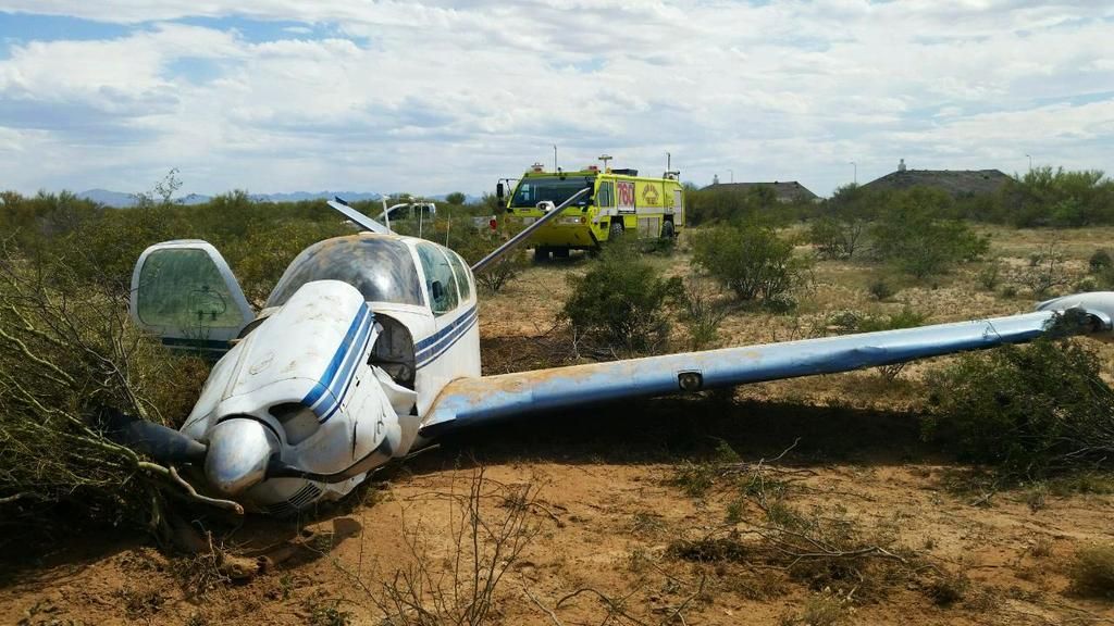 Small plane makes hard landing at Tucson airport