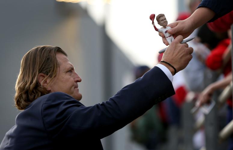 021619-spt-ua baseball-p1.jpg