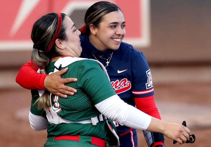 052821-tuc-spt-uasoftballadv-p2