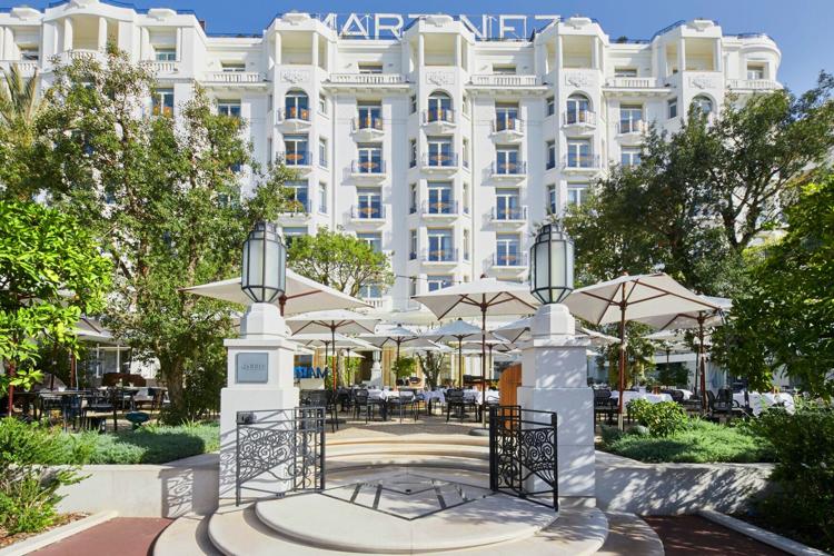 The White Lotus is filming at Cannes Hotel Martinez, where suites can reach 30,000 a night and the Negronis age for months.