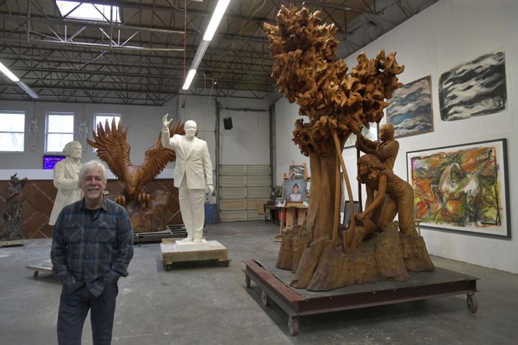 LIFE-SCULPTURE-CIVILRIGHTS-LEADER-3-BZ