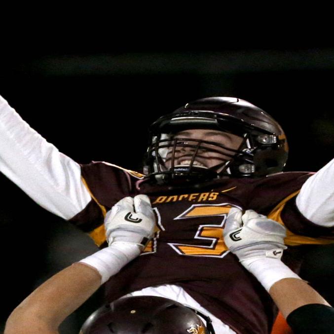 Salpointe Catholic Offensive Line Recruit Matteo Mele Visits Ducks