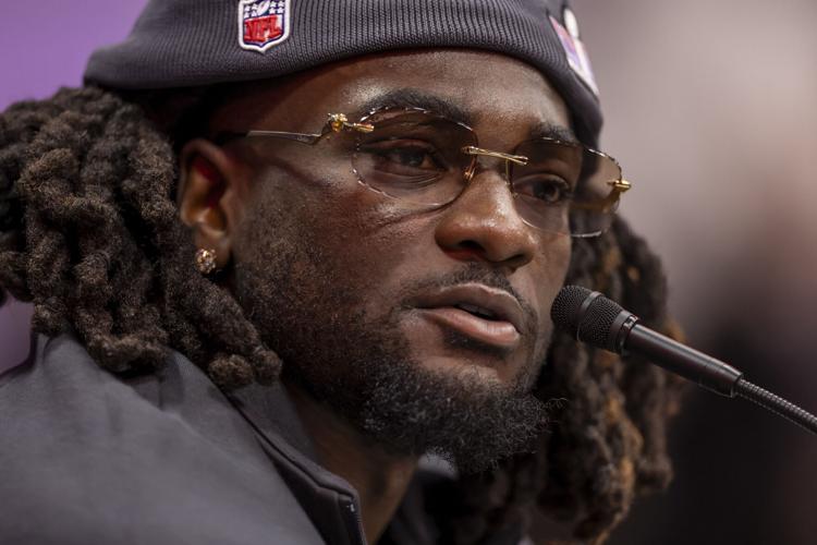 49ers Aiyuk Football