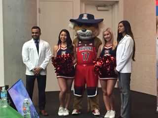 Wilbur, UA medical students on hand to greet finalist