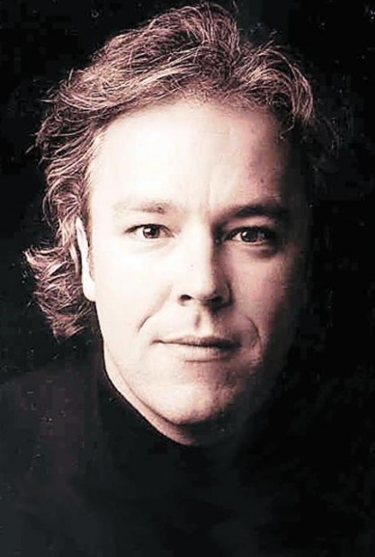 Symphony scales Beethoven's Ninth  
