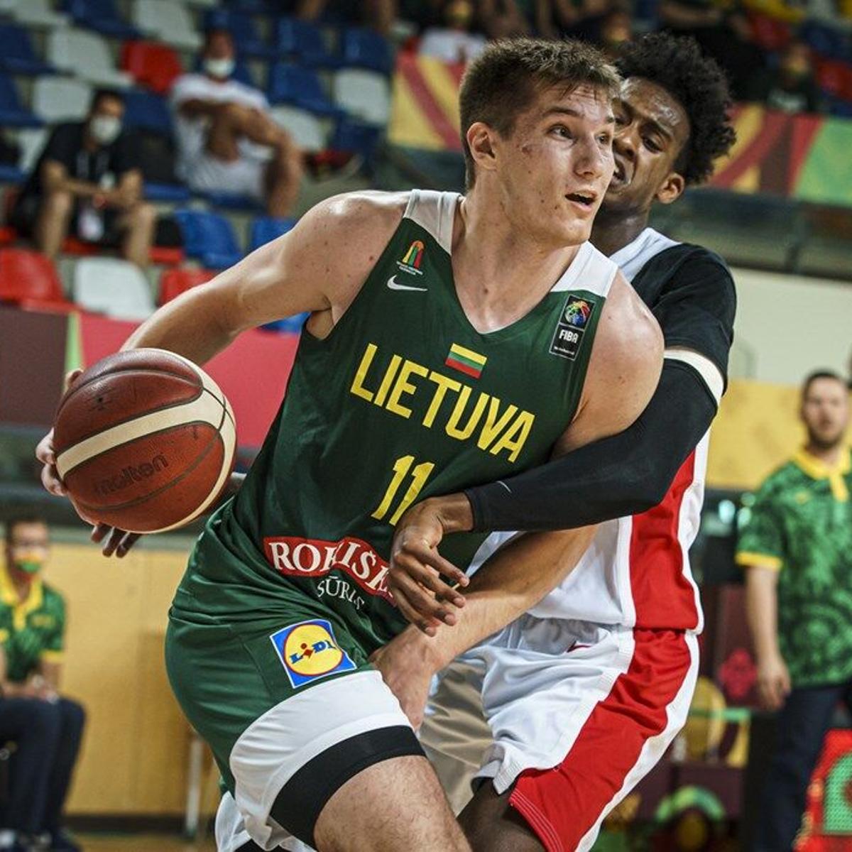 Azuolas Tubelis Becomes First Of Three Wildcats Who Could Make Splash In U19 World Cup Arizona Wildcats Basketball Tucson Com Azuolas Tubelis Becomes First Of Three Wildcats Who Could Make Splash In U19 World Cup Arizona Wildcats Basketball Tucson Com