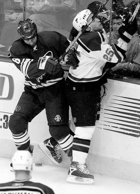 Sans Gretzky, Coyotes fall again  