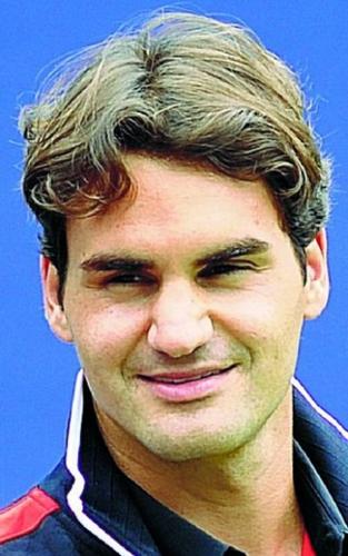 Federer, back at No. 1, no longer has underdog role at Open  