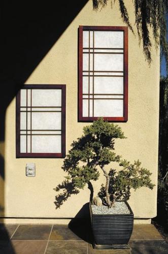 Japanese style fits desert yards  