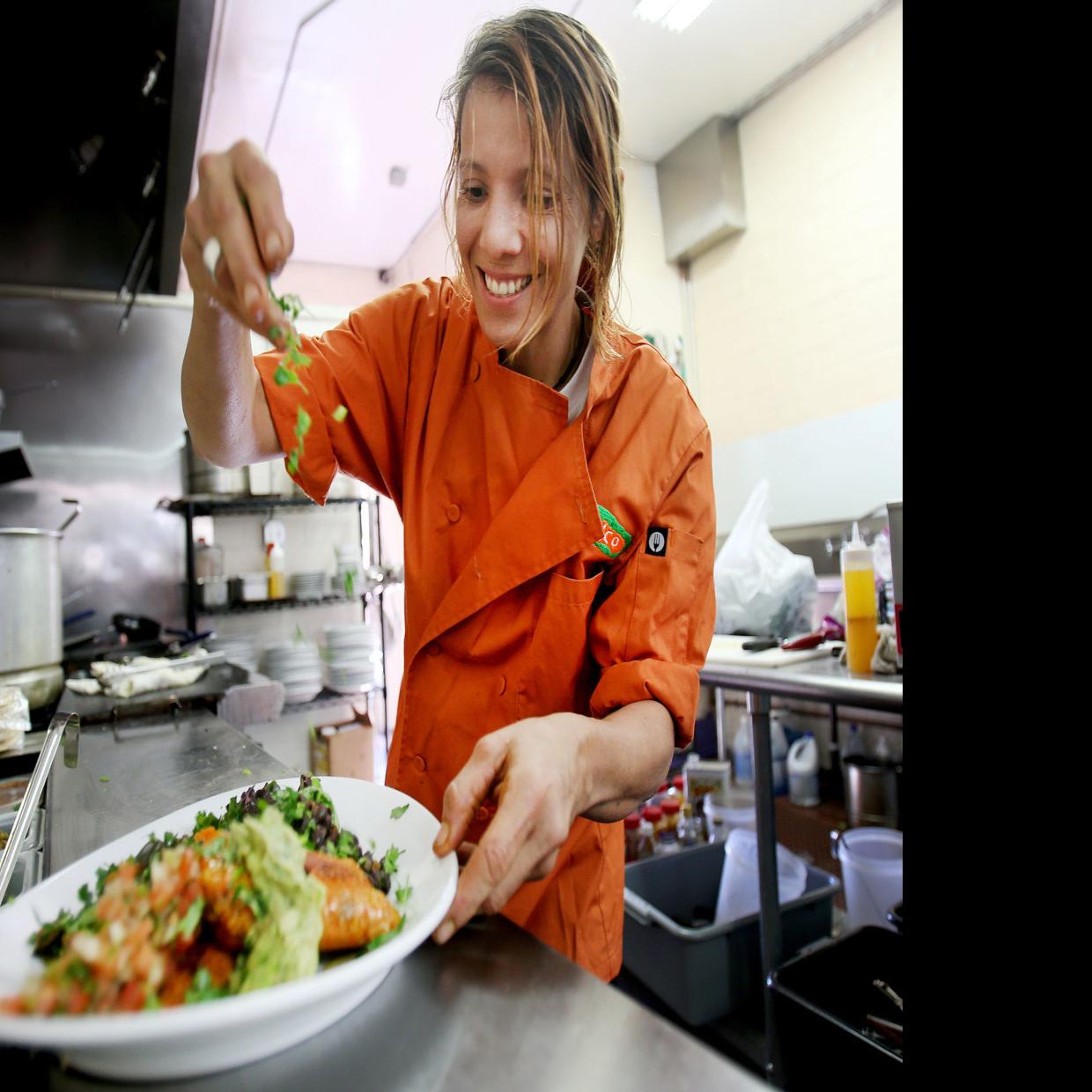 3 Best Vegetarian Restaurants in Akron, OH - Expert Recommendations