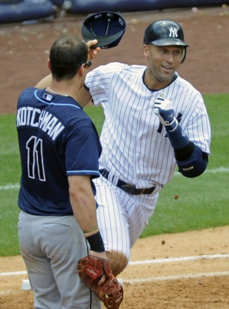 Jeter first Yankee to get 3,000 hits, does it with style   