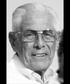 Alberto M. Elías