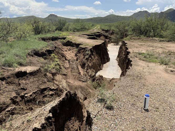 Fissures, Parker Ranch Road