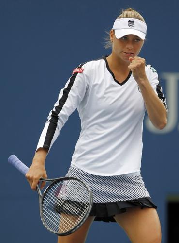 Clijsters returns to final in NYC   