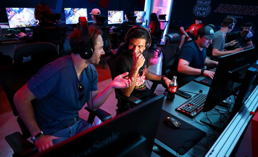 eSports Arena Hosts Wednesday Night Fights, Fighting Game Fans Convene and  Play - mxdwn Games