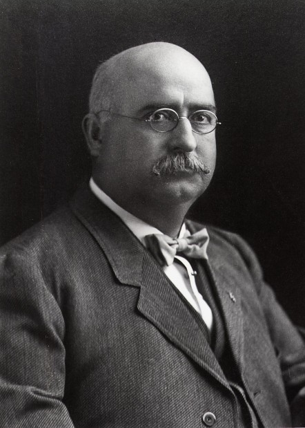 Geo. W.P. Hunt walked to his inaugural   