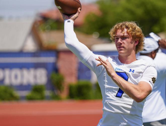 Chandler quarterback Will Mencl (7) throws a pass during spring football showcase at Chandler High School in Chandler on May 12,
