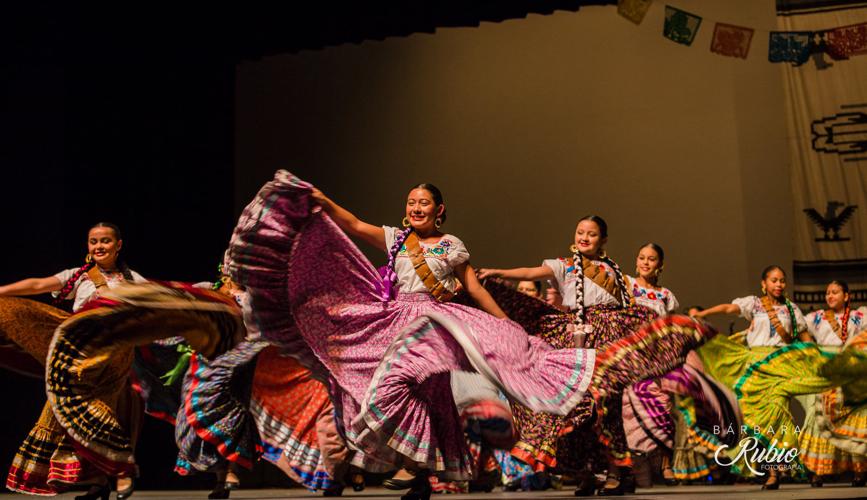 Ballet Folklorico Tapatio